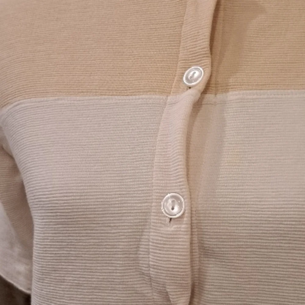 Great Northwest Clothing Company Striped top  CreamTan Brown size S